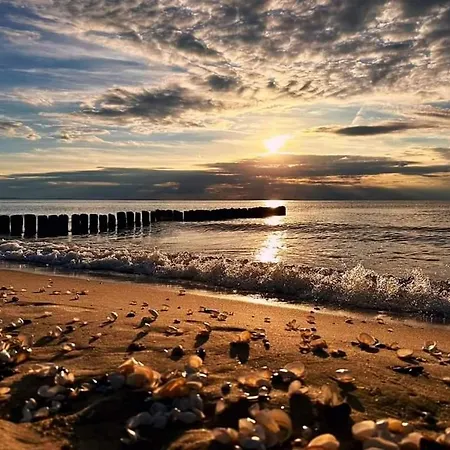 Mare-blisko Morza Miedzyzdroje